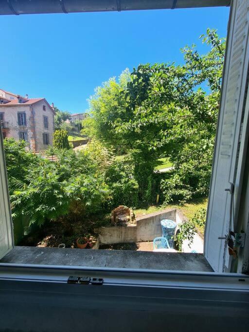 Appartement Centre Ville Terrasse Jardin Garage Chez Priscilla Aurillac Eksteriør bilde